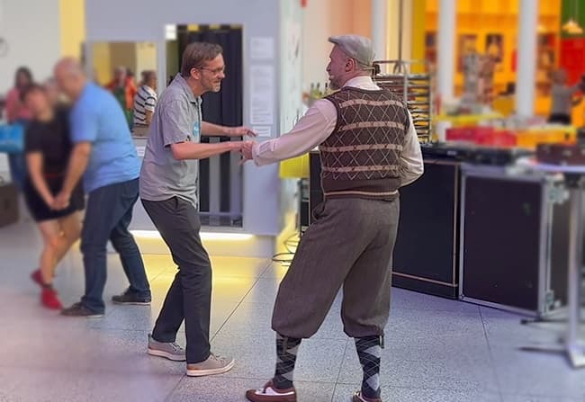 VORHANG AUF UND BÜHNE FREI IM TANZSAAL! - MIT LINDY HOP & SETPHAN WUTHE 